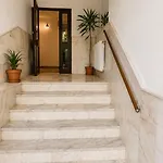 Apartment Metropole Signature Bucharest
